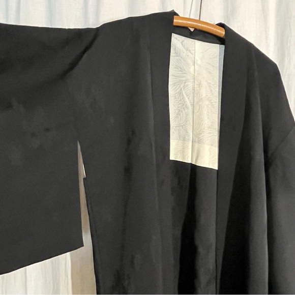 Vintage Silk Kimono - Picture 8 of 16